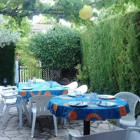 Casita Blanca Con Fibra Optica Y Piscina Cominutaria Тосса-де-Мар