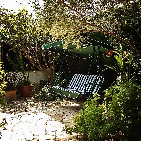 Casita Blanca Con Fibra Optica Y Piscina Cominutaria Holiday home *